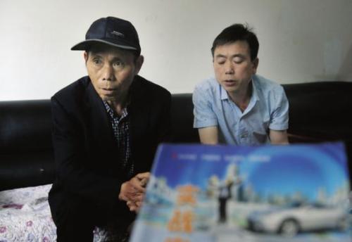 10.血液比水厚，所以不要忘记善良。这种感觉的深度深入我的心中。忘恩负义者被鄙视。我们的教育和我们的内心不允许我们放弃这种感觉。父母的养育之恩值得我们一生的回报和孝顺。因此，我希望如果将来您远离家乡，请不要忘记仍在家乡的父母。