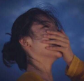 9.三千富翁，九千荒凉。只觉得人们的内心很冷。