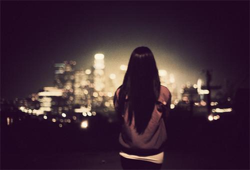 11.外观通常与事物本身完全不一致，表面装饰容易使世界蒙蔽。