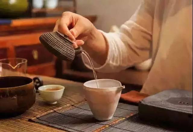 喝茶的句子1