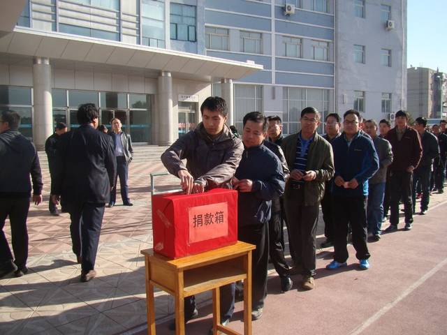 10.站稳脚跟后，您必须使用自己的力量和技巧独自作战。 -萧伯纳
