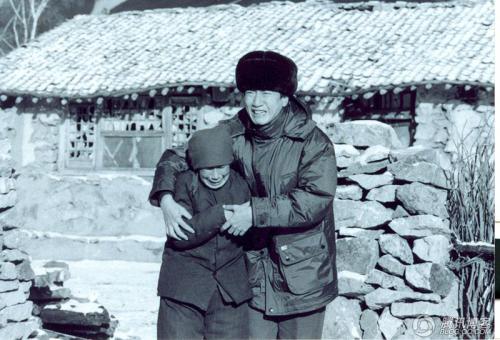 10.妈妈，您不是音乐家，但是您用自己的爱谱写了世界上最动人的旋律。这是一首无声的歌，将永远在我心中歌唱！