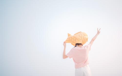 11.低头是一种能力。这不是自卑也不是软弱。清醒是一个复杂的变化。有时候，只要低下头，否则我们的生活道路会更加令人兴奋。