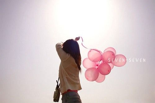11.亲情是航行中的港口。当我们一次又一次地撞击岩石时，我们会慢慢驶入。没有强风和波浪。我们可以在这里呆一会儿，修复伤口，准备供应，然后再次起航。