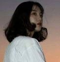 10.有些人和一些事情应该被忘记。他们从来没有让你放心，所以为什么你要深情。