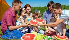 描绘小孩开心的句子