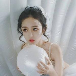 骄傲的女孩签名