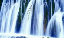 表示庐山瀑布的诗句