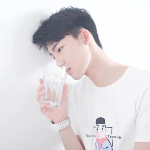 QQ签名大全美丽男神