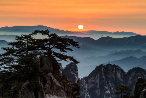 描写黄山的诗