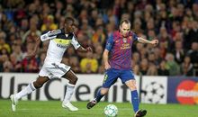 足球比赛细节描写