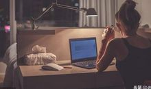 半夜醒来睡不着觉的诗