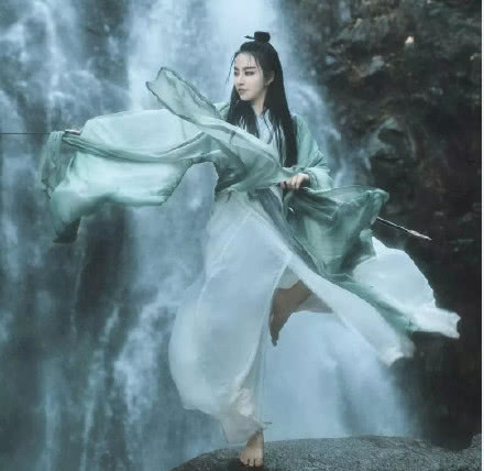 游戏美感句子