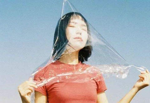 生活艰辛，我们都在追求幸福和幸福1