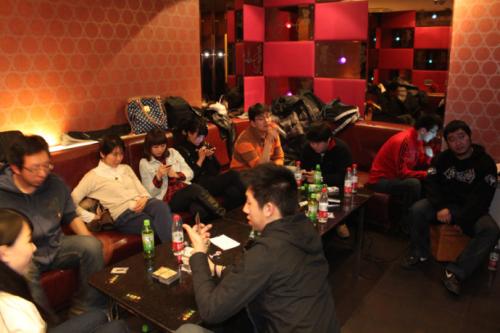 谈论聚会