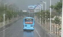 离别伤感的句子带图片:交叉路口是人们相遇的地方,也是离别的地方