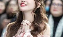 女生外貌的句子