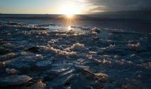 最亮的地方，会留下最黑的阴影