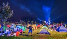 蛐蛐吃萤火虫歇后语