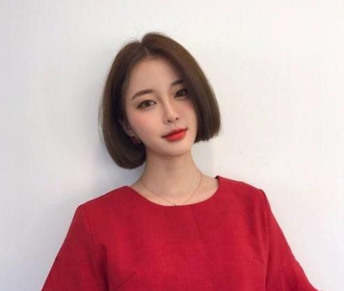 在窦音上短发的句子