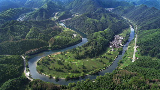 千山万水