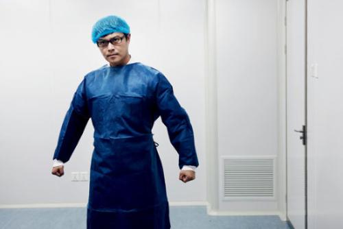 孩子们很难举起经典台词