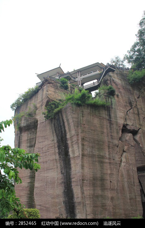 悬崖峭壁