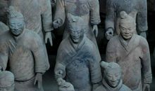 写兵马俑的比喻句