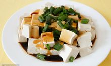 干菜拌豆腐歇后语