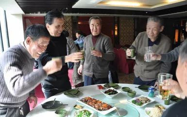 新年吐司问候