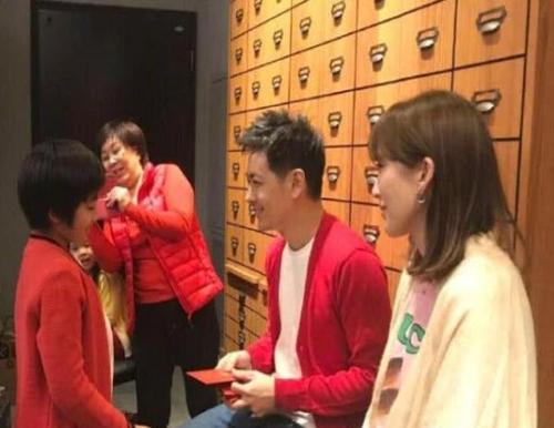 2019年全家人的祝福