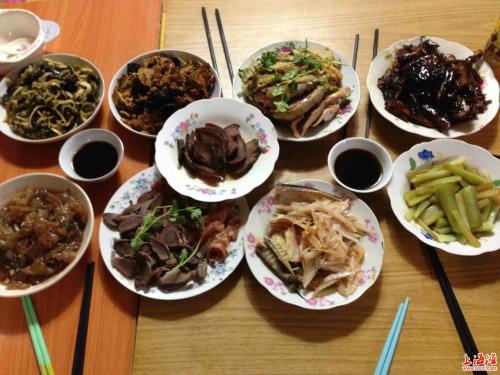 除夕团圆饭的问候