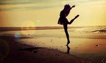 每个人的人生都是逢场作戏,到底那一场是真的