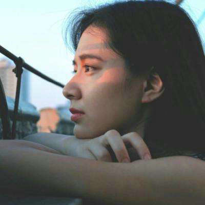 人生总有遗憾，为什么要坚持那些不属于我们的人