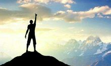 人生路上,踏踏实实努力,才能登上人生更高的山峰