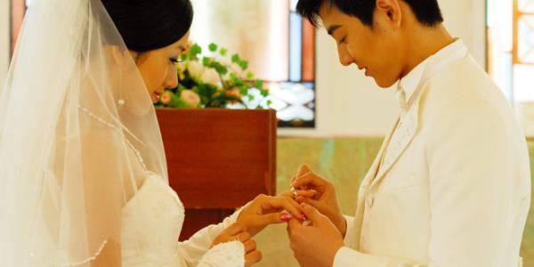 婚礼主持人致辞
