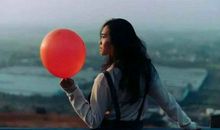 人生就是坚持好好的,别输给过去,要向前看