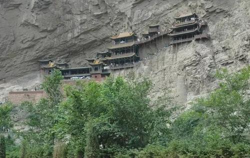高大的山脉