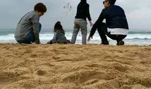 人生就是这么朴实无华,谁不是一边挣钱一边顾家