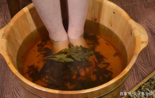 热粥盆寓言