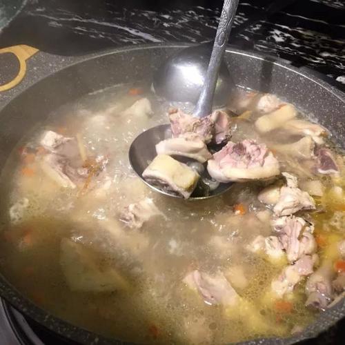 汤里的肉烂了