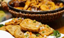 筷子夹藕的歇后语