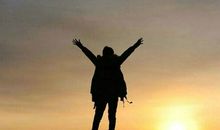 时刻以饱满的精神状态，坚持在为理想奋斗的路上