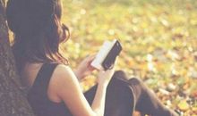 说说孤独伤感的句子：我习惯孤独却也偶尔奢求拥抱