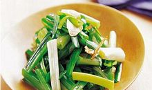 歇后语鸡毛炒韭菜