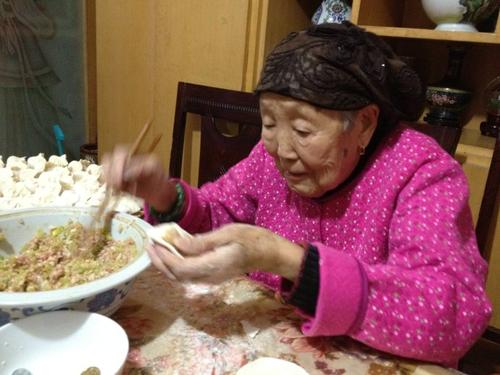如果奶奶去世送慰问