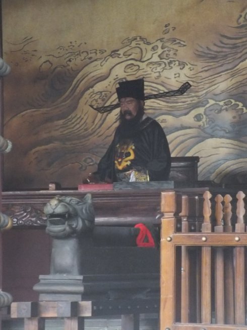 包公案的寓言
