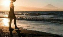 人最为温柔之处在于，再痛都只会选择自己承受