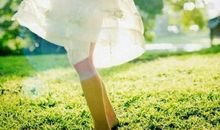 我喜欢春天的花,夏天的树,秋天的黄昏,冬天的阳光,和每天的你