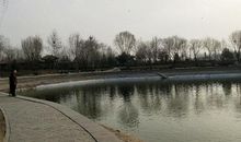 湖水很清比喻句